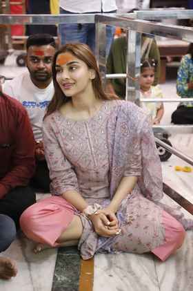 साईं मांजरेकर