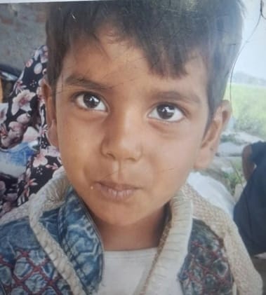फोटो 10:  सोनीपत के गांव कुमासपुर में करंट लगने से बच्चे की मौत के मामले में निजी अस्पताल में प