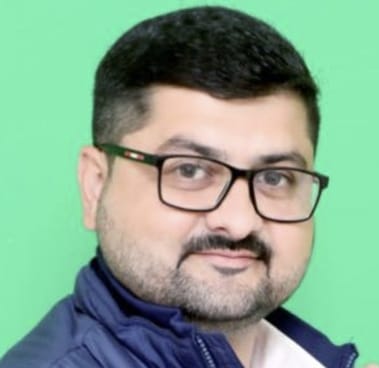 शहर के कपड़ा मार्केट में रेलवे पुल के पास नाले में फैली गंदगी। संवाद शहर के कपड़ा मार्केट में रेलवे पुल के पास नाले में फैली गंदगी। संवाद