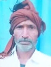 गंगा स्नान के दौरान लापता थान सिंह के परिजन।  संवाद