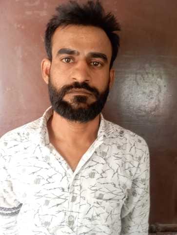 आरोपी