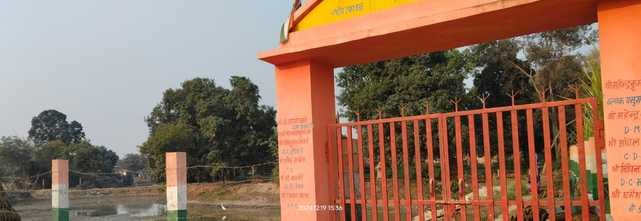 बरबर के गलरई गांव में सूखा पड़ा अमृत सरोवर। संवाद बरबर के गलरई गांव में सूखा पड़ा अमृत सरोवर। संवाद