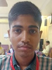 कलक्ट्रेट में मेधावियों को सम्मानित करते सदर विधायक व डीएम। संवाद कलक्ट्रेट में मेधावियों को सम्मानित करते सदर विधायक व डीएम। संवाद