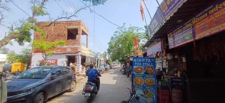 अंबाला छावनी में इंदिरा पार्क के साथ मालिकाना हक योजना के तहत दुकानदारों को सौंपी गई दुकानें। स अंबाला छावनी में इंदिरा पार्क के साथ मालिकाना हक योजना के तहत दुकानदारों को सौंपी गई दुकानें। स