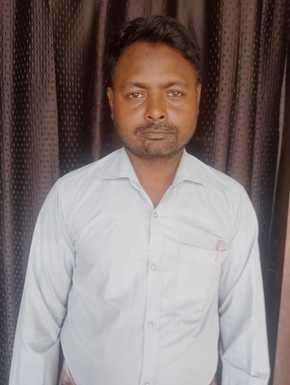 पूरनपुर क्षेत्र के गांव राहुलनगर के पास चल रहा बाढ़ बचाव कार्य स्रोत : ग्रामीण पूरनपुर क्षेत्र के गांव राहुलनगर के पास चल रहा बाढ़ बचाव कार्य स्रोत : ग्रामीण