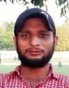 शाहजहांपुर पुवायां मार्ग पर सड़क पर हुआ गड्ढा। संवाद