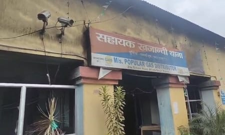 आग में थाने के मलखाना जलकर खान आग में थाने के मलखाना जलकर खान