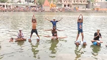 संतोष सोलंकी सचिव मां शिप्रा तैराक दल