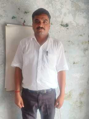 शाहगढ़ पुल का धंसने लगा संपर्क मार्ग। संवाद