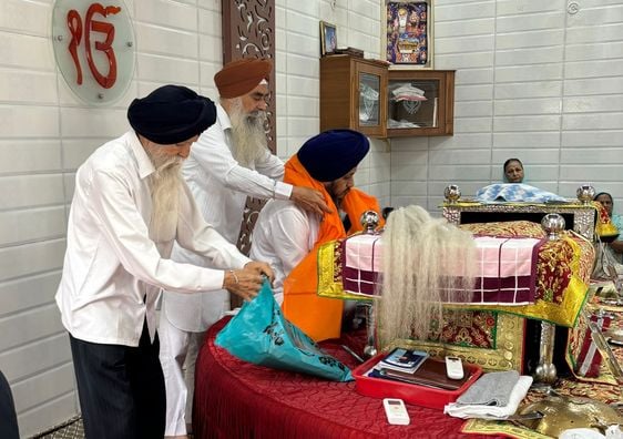 अंबाला सिटी के राम नगर पालिका विहार गुरुद्वारा साहिब में कीर्तन करते जत्थे। प्रवक्ता अंबाला सिटी के राम नगर पालिका विहार गुरुद्वारा साहिब में कीर्तन करते जत्थे। प्रवक्ता