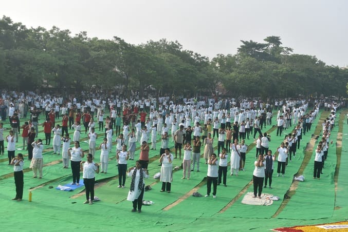 फोटो 05: साेनीपत के गोहाना स्थित शहीद मदन लाल ढींगडा पार्क में खंड स्तरीय योग दिवस कार्यक्रम म फोटो 05: साेनीपत के गोहाना स्थित शहीद मदन लाल ढींगडा पार्क में खंड स्तरीय योग दिवस कार्यक्रम म