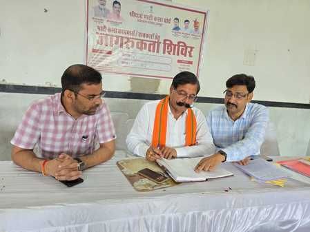 श्रीयादे माटी कला बोर्ड अध्यक्ष  प्रहलाद राय टाक रहे दौरे पर