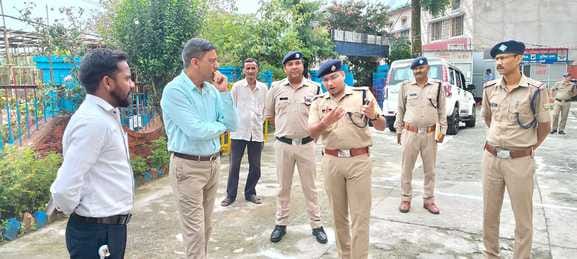 गोपेश्वर थाने का निरीक्षण करते एसएसपी सीआईडी यशवंत चौहान। संवाद