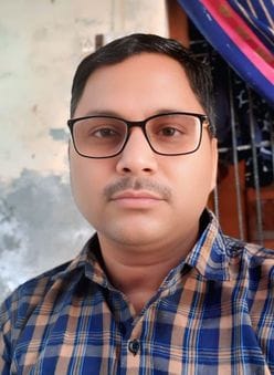 गड़िया हरदोपट्टी में खराब पड़ा ट्रांसफार्मर। संवाद