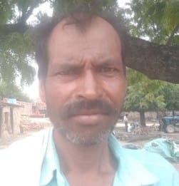 जलालाबाद के गांव तिकोला से संगाहा जाने वाली पूरी तरह क्षतिग्रस्त सड़क। संवाद जलालाबाद के गांव तिकोला से संगाहा जाने वाली पूरी तरह क्षतिग्रस्त सड़क। संवाद