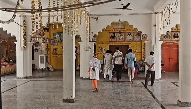 भगवान हुए बीमार