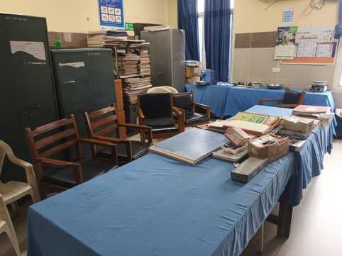 जिला महिला अस्पताल में 8:15 बजे खाली पड़ी चिकित्सक की कुर्सी। संवाद जिला महिला अस्पताल में 8:15 बजे खाली पड़ी चिकित्सक की कुर्सी। संवाद