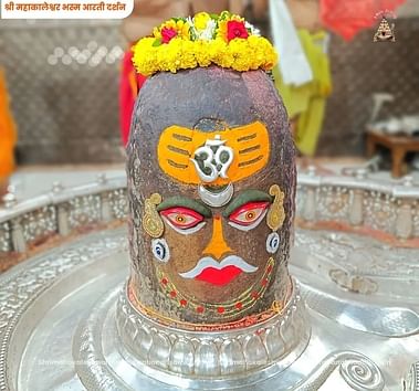 कुछ ऐसे हुआ पंचामृत स्नान कुछ ऐसे हुआ पंचामृत स्नान