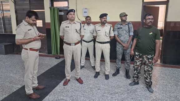 पुलिस मुठभेड़