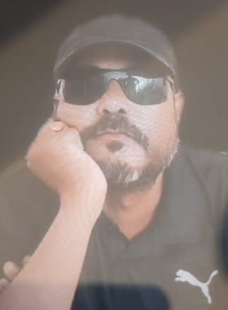 विवेक मिश्रा का फाइल फोटो। स्रोत: परिजन विवेक मिश्रा का फाइल फोटो। स्रोत: परिजन