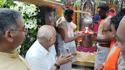 बाबा महाकाल के दर्शन करते नवागत प्रदेश अध्यक्ष