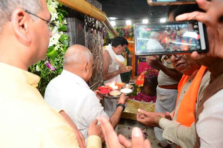 बाबा महाकाल के दर्शन करते नवागत प्रदेश अध्यक्ष