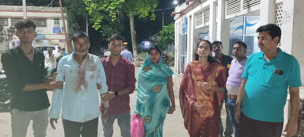 मारपीट में घायल व्यक्ति इलाज कराने पहुंचे पूर्णिया GMCH