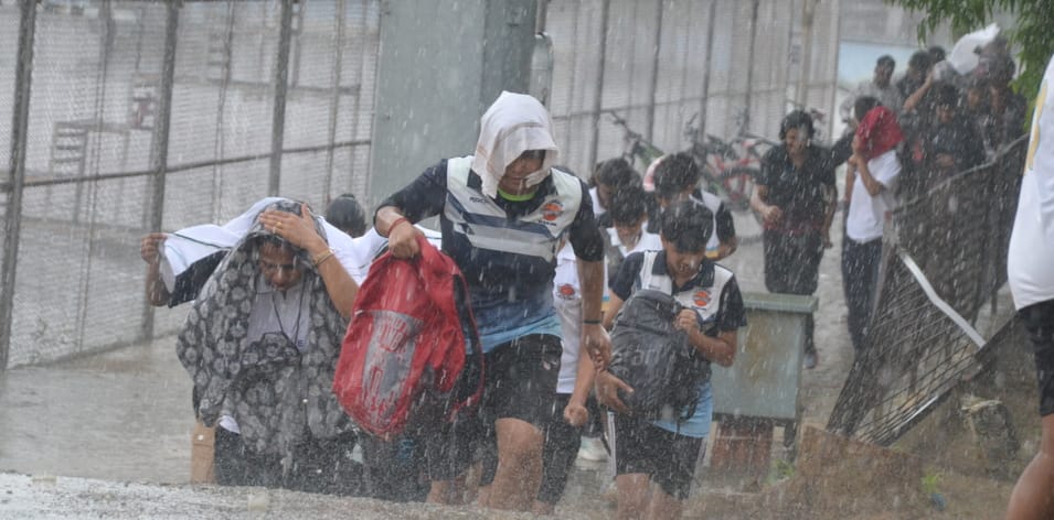 10.. ... .. .. ... कर्ण स्टेडियम में शुक्रवार को खेल महाकुंभ के लिए खिलड़ियों का चयन लिया गया। 10.. ... .. .. ... कर्ण स्टेडियम में शुक्रवार को खेल महाकुंभ के लिए खिलड़ियों का चयन लिया गया।