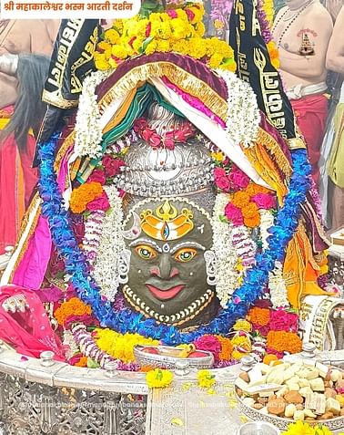 कुछ ऐसे होगा पूजन अर्चन