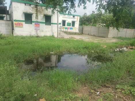 मझगईं के छेदुई पतिया स्कूल में भरा पानी। संवाद