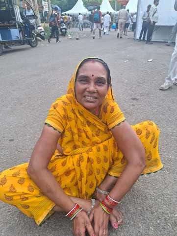 श्रद्धालु गुड्डी। अमर उजाला
