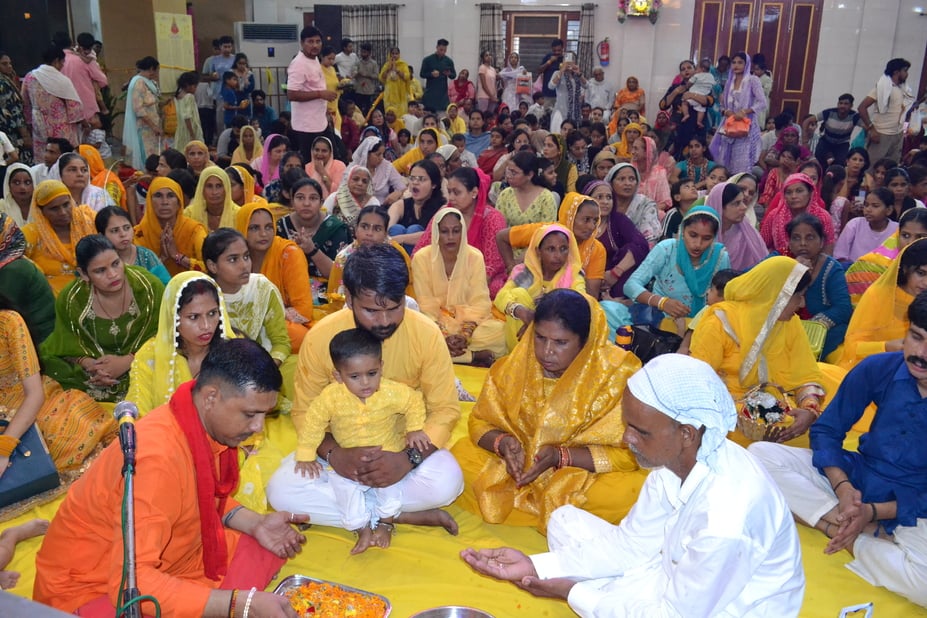 25... श्री खाटू श्याम मंदिर में बाबा के दर्शन करने के लिए श्रद्धालुओं की लगी भारी भीड़। संवाद 25... श्री खाटू श्याम मंदिर में बाबा के दर्शन करने के लिए श्रद्धालुओं की लगी भारी भीड़। संवाद