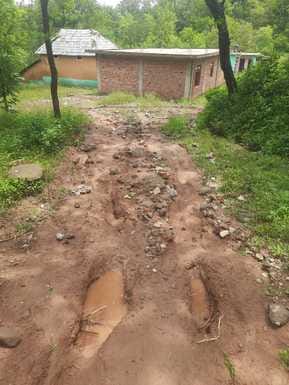 Rocks Fell On The Four Lane Near Ranital, - Kangra News - Kangra News ...
