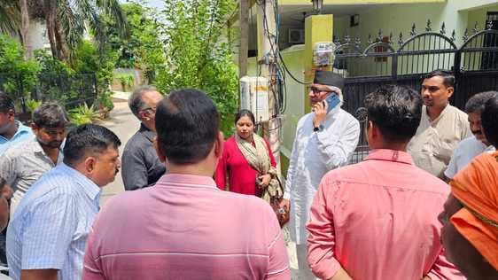 विधायक ने अफसरों को फोन पर फटकारा