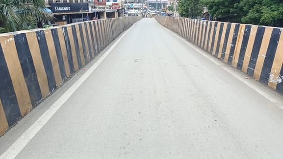 बारिश में धंसे रामसेतु एलिवेटेड ब्रिज पर कोर्ट सख्त, आवागमन बंद