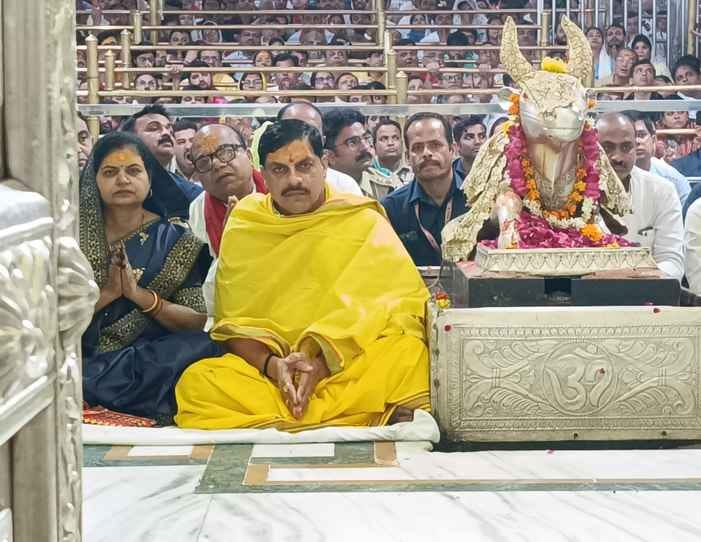 भस्म आरती मे शामिल हुए मुख्यमंत्री