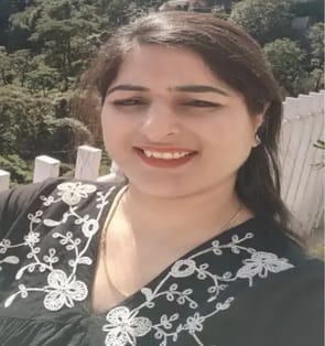 फोटो 52 : बहादुरगढ़ में नागरिक अस्पताल में पहुंचे मृतका पूजा के परिजन। संवाद फोटो 52 : बहादुरगढ़ में नागरिक अस्पताल में पहुंचे मृतका पूजा के परिजन। संवाद