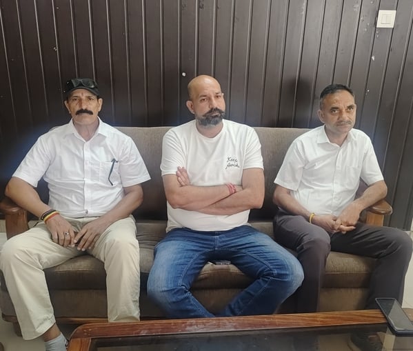 कबड्डी संघ के चुनाव को लेकर बिलासपुर में आयोजित पत्रकार वार्ता में मौजूद जिला परिषद सदस्य गौरव कबड्डी संघ के चुनाव को लेकर बिलासपुर में आयोजित पत्रकार वार्ता में मौजूद जिला परिषद सदस्य गौरव