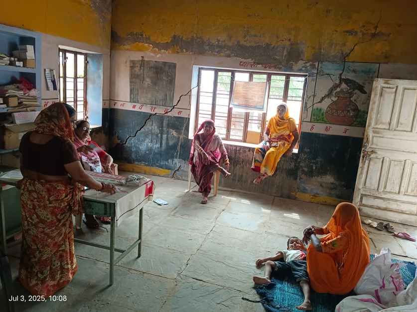 खतरे में देश का भविष्य,, खतरे में देश का भविष्य,,