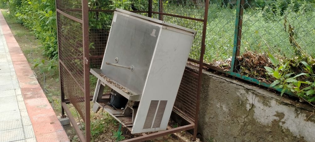 फोटो संख्या:60- हुड्डा पार्क में खराब पड़ा बड़ा फव्वारा--संवाद फोटो संख्या:60- हुड्डा पार्क में खराब पड़ा बड़ा फव्वारा--संवाद