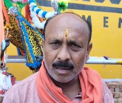 चरखी दादरी के मकड़ाना गांव के निवासी फुल कुमार चरखी दादरी के मकड़ाना गांव के निवासी फुल कुमार