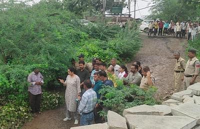 भारी बारिश से कच्चे मकान ढहे