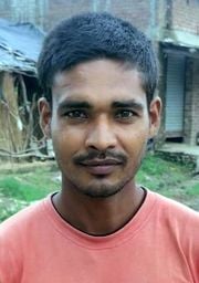आजमगढ़ मढि़या में अधूरा पड़ा ओवर हेड टैंक का निर्माण। संवाद