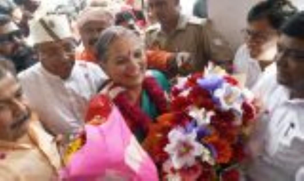 नगर निगम में महापौर का हुआ स्वागत।