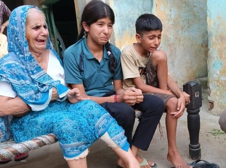 ये क्या हो गया-बिजनौर क्षेत्र की बरकातपुर शुगर मिल के टैंक की जहरीली गैस की चपेट में आने से सोम ये क्या हो गया-बिजनौर क्षेत्र की बरकातपुर शुगर मिल के टैंक की जहरीली गैस की चपेट में आने से सोम
