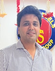 आशीष कुमार, सुरक्षा कर्मी। आशीष कुमार, सुरक्षा कर्मी।