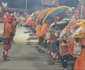 बिजनौर के कस्बा झालू में रामलीला मैदान में सजा शिवमंदिर संबाद