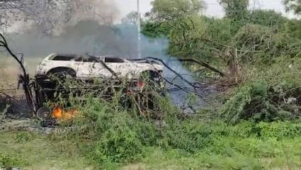 बाड़मेर में भीषण सड़क हादसा, स्कॉर्पियो में लगी आग