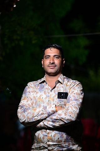 मृतक को पीएम के लिए ले जाने के पूर्व परिजनों ने सौंपा ज्ञापन