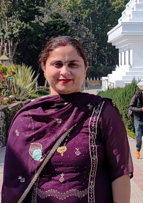 अंबाला छावनी के बोह निवासी सीरत कौर अपनी नंद और बच्चे के साथ जानकारी देते हुए। सवांद